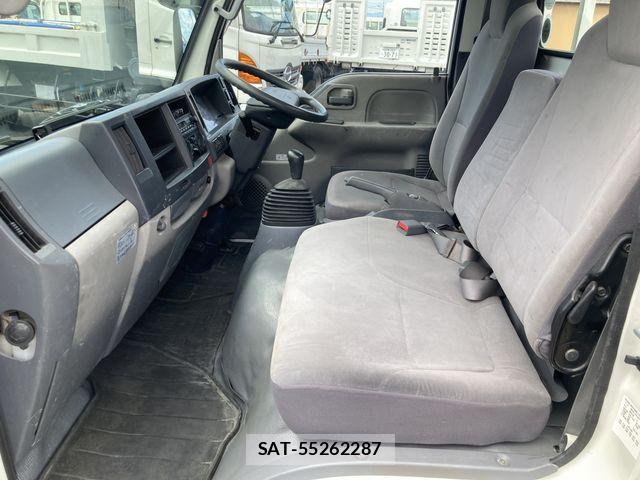Isuzu ELF TRUCK 2014-09 8245137-5