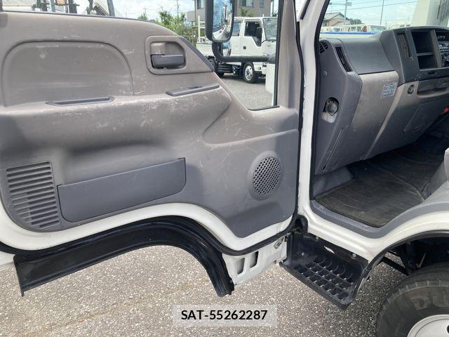 Isuzu ELF TRUCK 2014-09 8245137-7