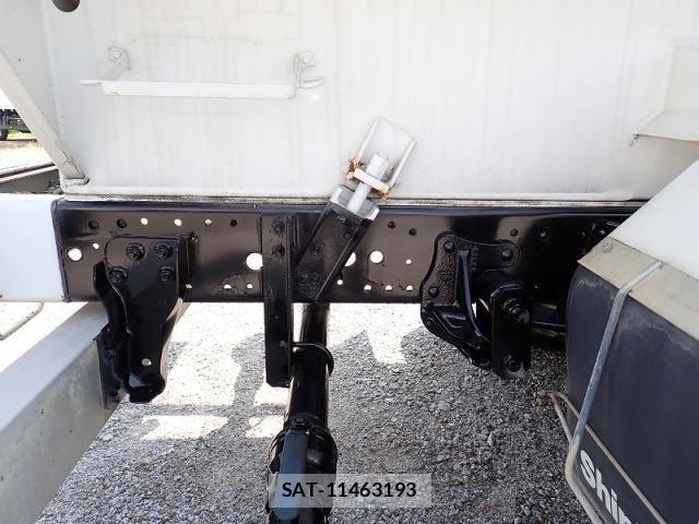 Isuzu ELF TRUCK 2016-10 8245130-20