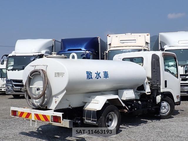 Isuzu ELF TRUCK 2016-10 8245130-2
