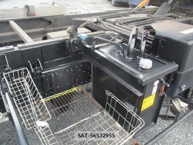 Isuzu ELF TRUCK 2020-10 8245127-12
