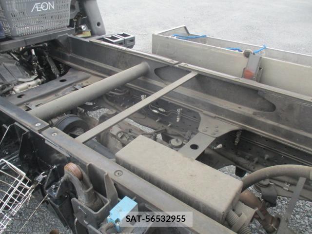 Isuzu ELF TRUCK 2020-10 8245127-15