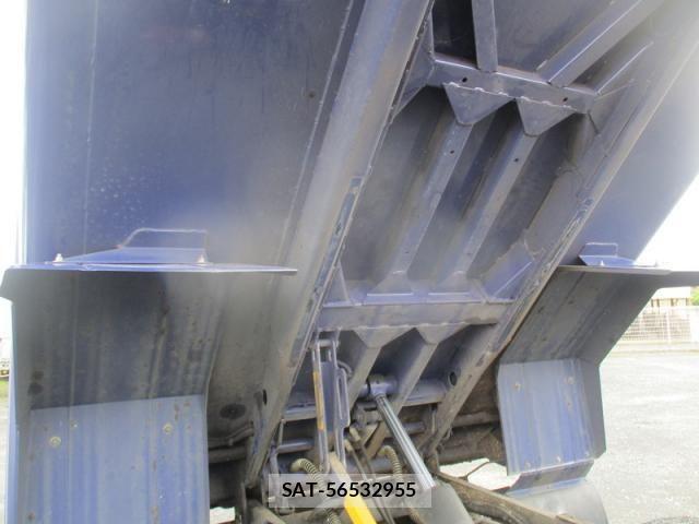 Isuzu ELF TRUCK 2020-10 8245127-22