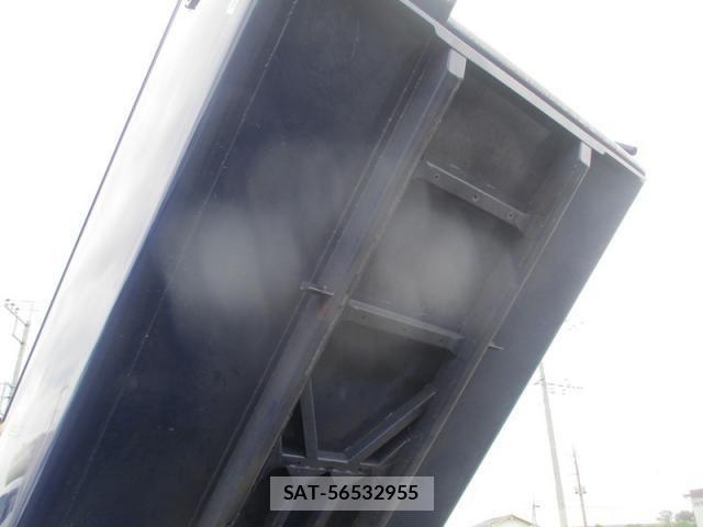 Isuzu ELF TRUCK 2020-10 8245127-23