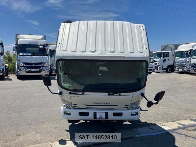 Isuzu ELF TRUCK 2020-10 8245125-22