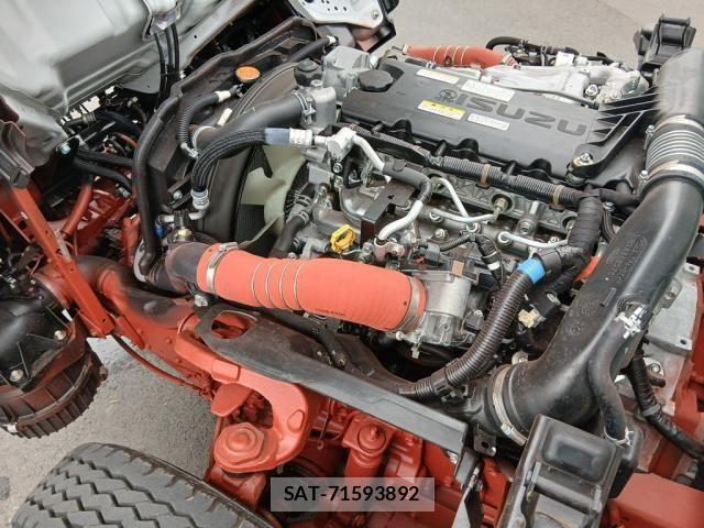 Isuzu ELF TRUCK 2025-03 8245128-14