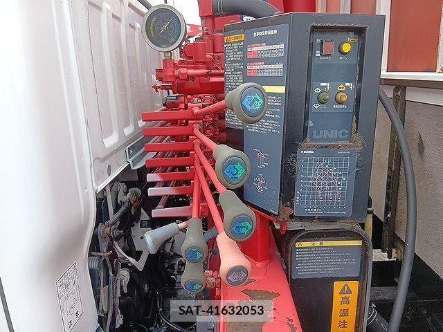 Isuzu ELF TRUCK 2004-05 8245136-7