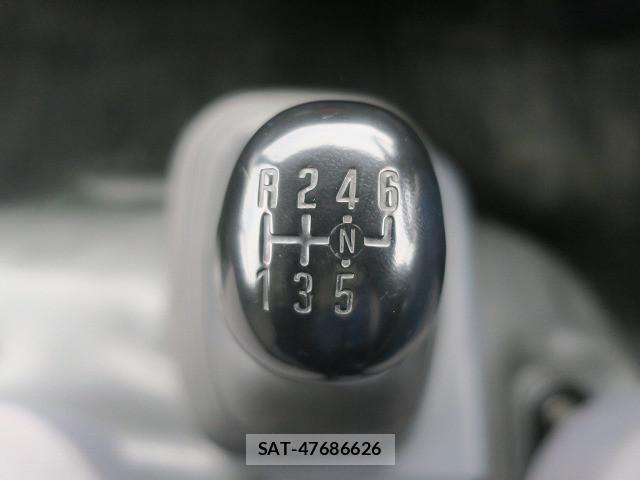 Isuzu ELF TRUCK 2014-12 8245126-17