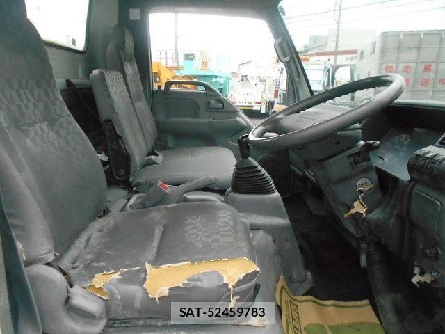 Isuzu ELF TRUCK 2006-11 8245138-10