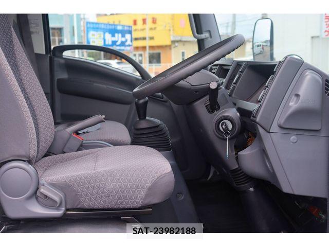 Isuzu ELF TRUCK 2019-07 8245131-13