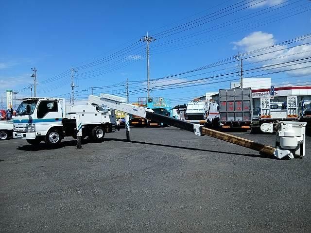 Isuzu ELF TRUCK 2013-03 8311094-8