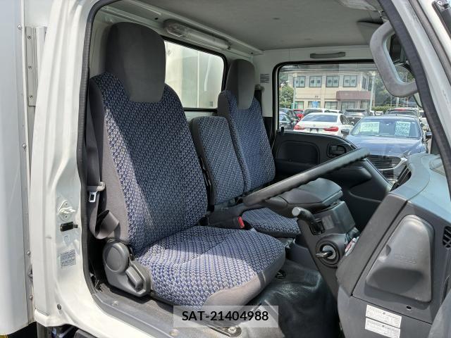 Isuzu ELF TRUCK 2021-07 8314309-1