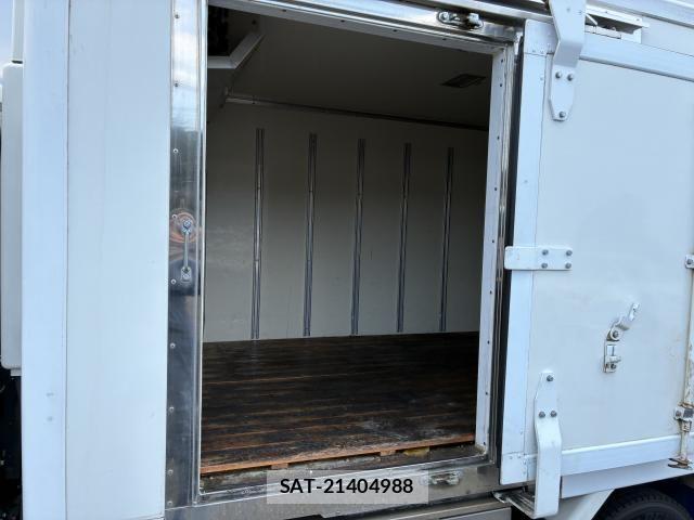 Isuzu ELF TRUCK 2021-07 8314309-8