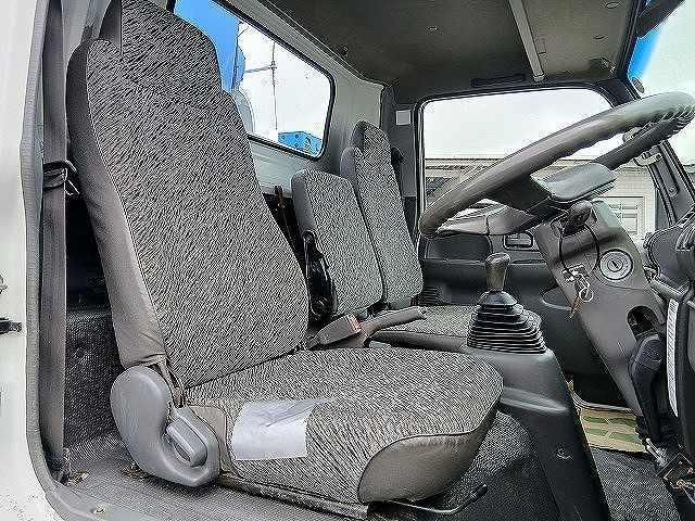 Isuzu ELF TRUCK 1998-09 8311101-10