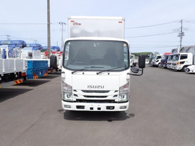 Isuzu ELF TRUCK 2016-05 8311098-1