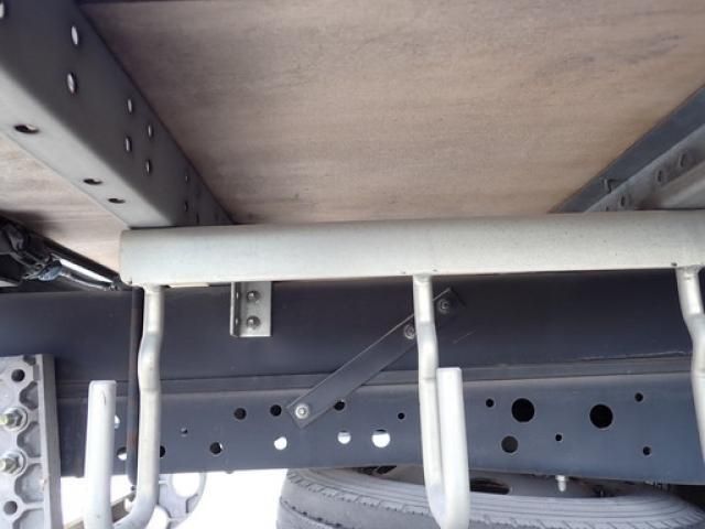 Isuzu ELF TRUCK 2016-05 8311098-23