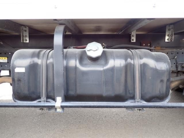 Isuzu ELF TRUCK 2016-05 8311098-26