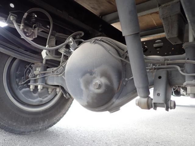 Isuzu ELF TRUCK 2016-05 8311098-27