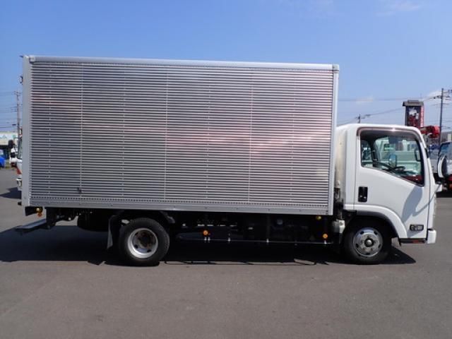 Isuzu ELF TRUCK 2016-05 8311098-3