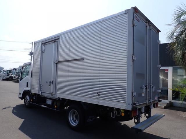 Isuzu ELF TRUCK 2016-05 8311098-6