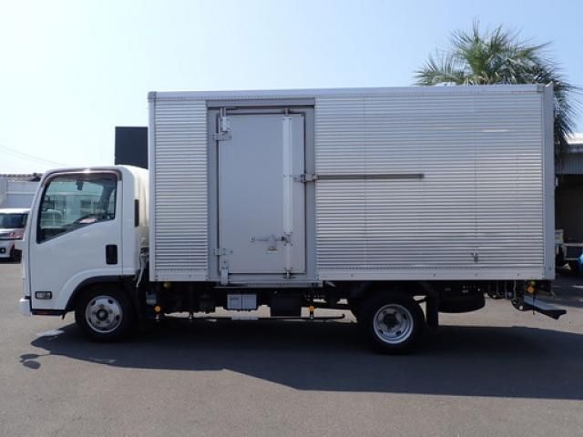 Isuzu ELF TRUCK 2016-05 8311098-7