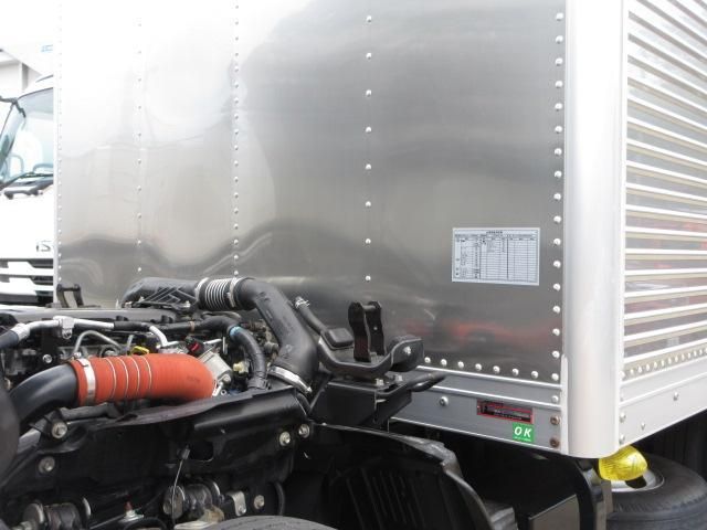 Isuzu ELF TRUCK 2021-04 8311093-12