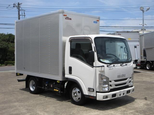 Isuzu ELF TRUCK 2021-04 8311093-1