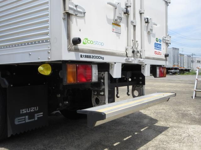 Isuzu ELF TRUCK 2021-04 8311093-19