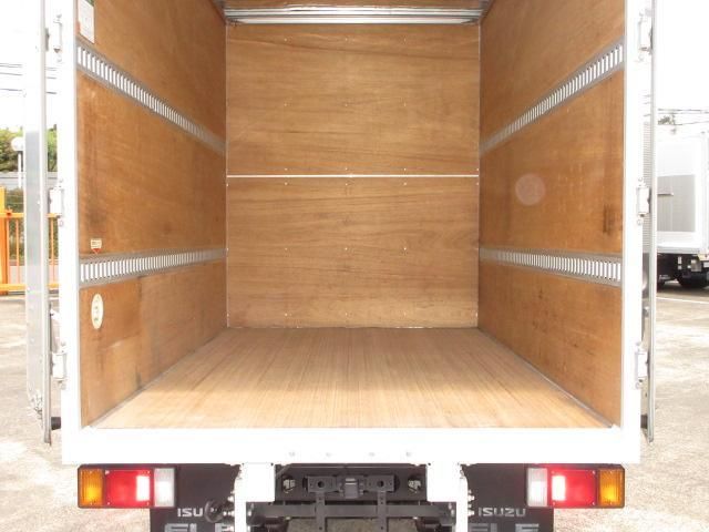 Isuzu ELF TRUCK 2021-04 8311093-23