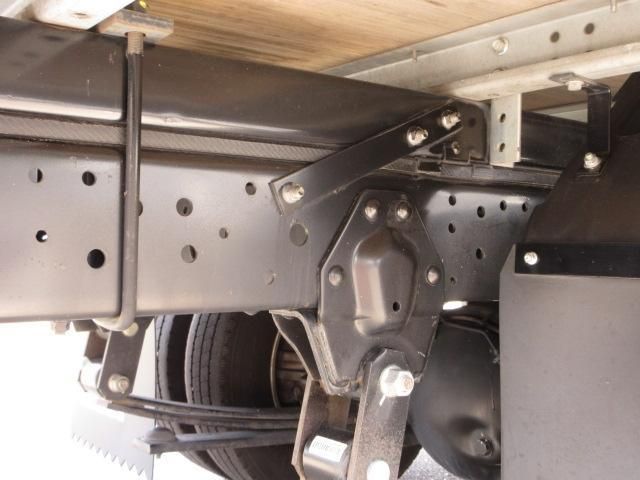 Isuzu ELF TRUCK 2021-04 8311093-29