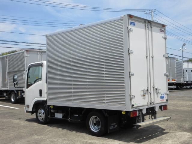 Isuzu ELF TRUCK 2021-04 8311093-3