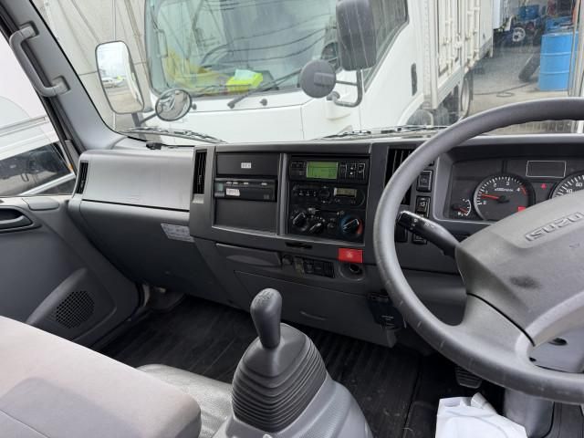 Isuzu ELF TRUCK 2016-11 8311091-12