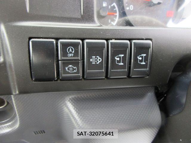 Isuzu ELF TRUCK 2021-07 8314308-15