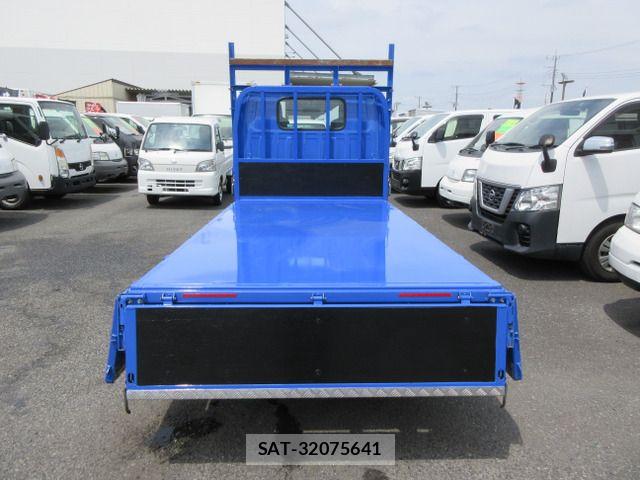 Isuzu ELF TRUCK 2021-07 8314308-18