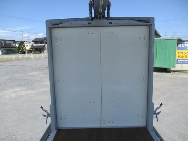 Isuzu ELF TRUCK 2015-02 8311099-10