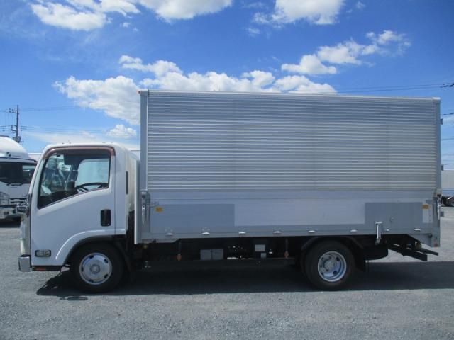 Isuzu ELF TRUCK 2015-02 8311099-2