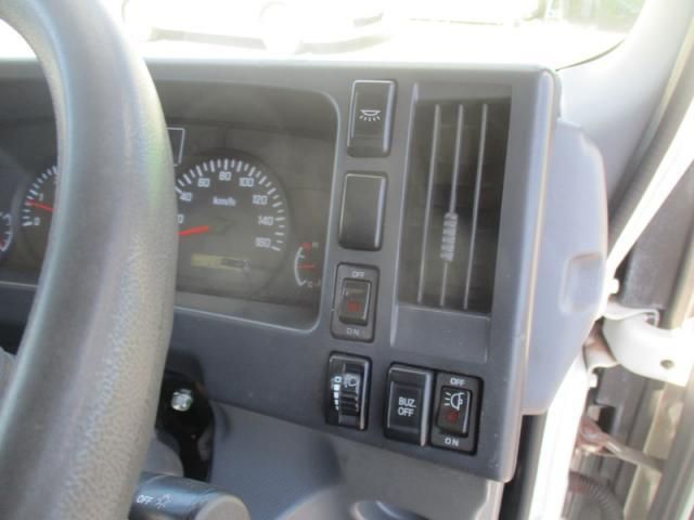 Isuzu ELF TRUCK 2015-02 8311099-29