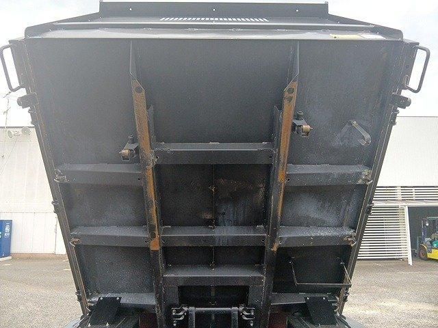 Isuzu ELF TRUCK 2020-01 8311097-9