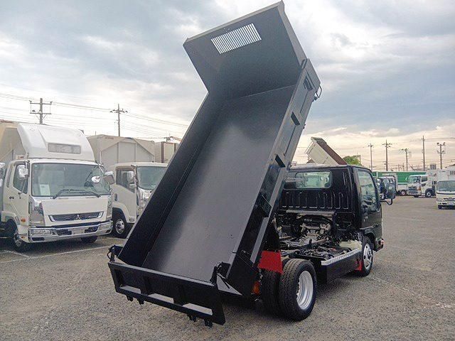 Isuzu ELF TRUCK 2020-01 8311097-7