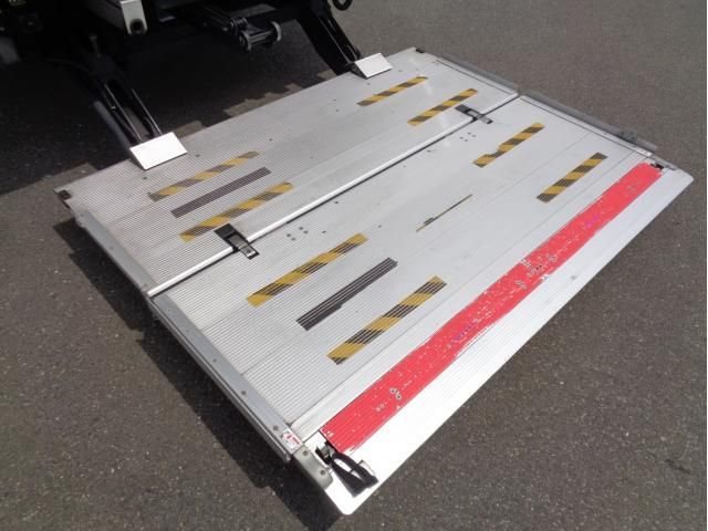 Isuzu ELF TRUCK 2020-05 8311092-10