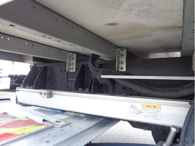 Isuzu ELF TRUCK 2020-05 8311092-16