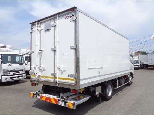 Isuzu ELF TRUCK 2020-05 8311092-2