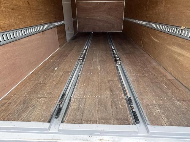 Isuzu ELF TRUCK 2016-10 8311100-11