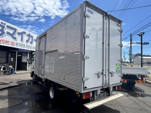 Isuzu ELF TRUCK 2016-10 8311100-6
