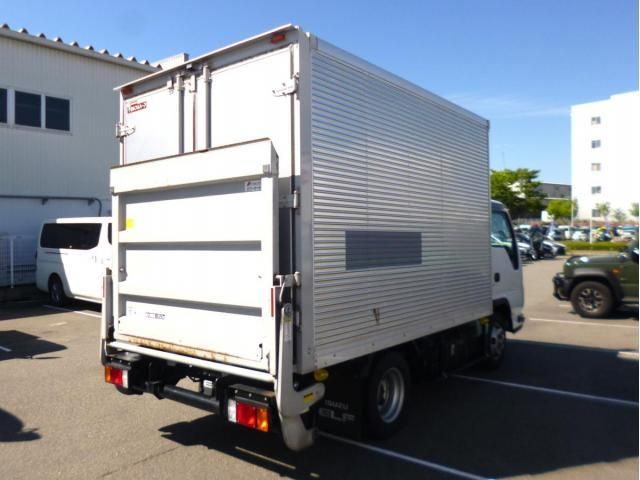 Isuzu ELF TRUCK 2020-03 8311090-3