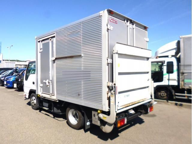 Isuzu ELF TRUCK 2020-03 8311090-5
