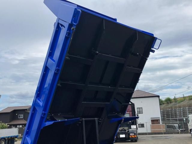 Isuzu ELF TRUCK 2025-03 8311087-11