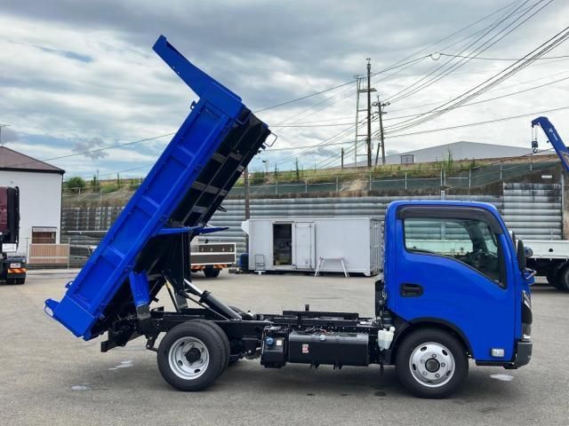 Isuzu ELF TRUCK 2025-03 8311087-5