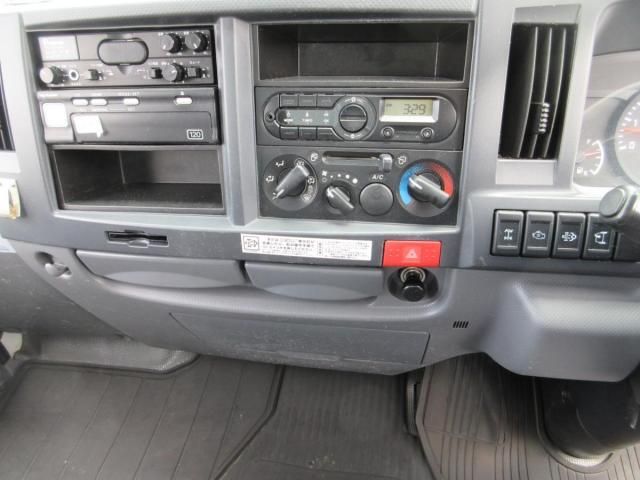 Isuzu ELF TRUCK 2018-02 8311104-12