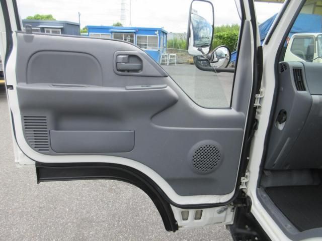 Isuzu ELF TRUCK 2018-02 8311104-17